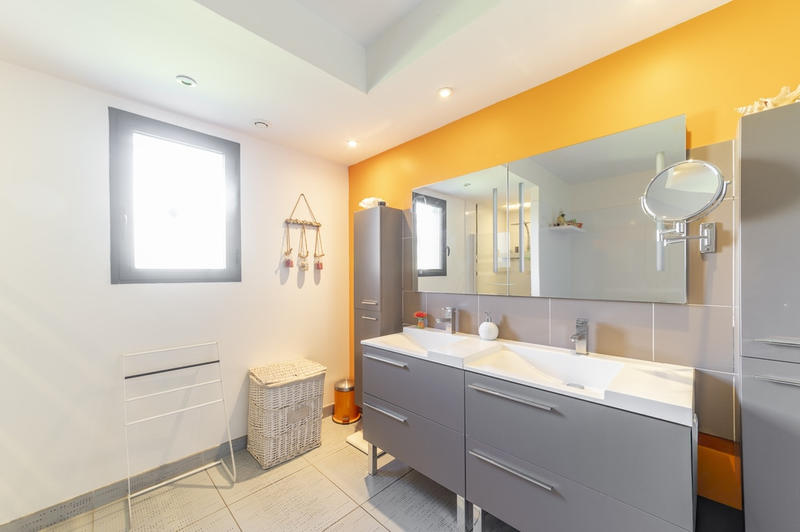 Maison - 166 m² - 7 pièces