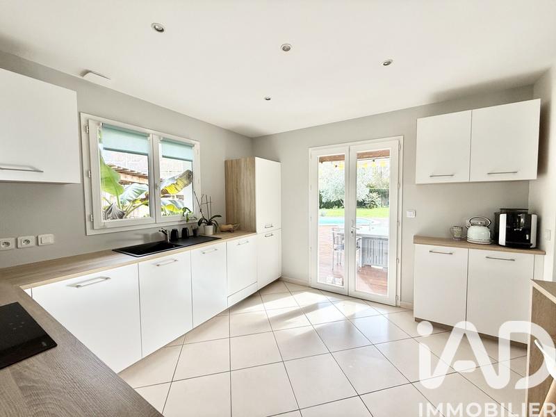 Maison - 153 m² - 8 pièces