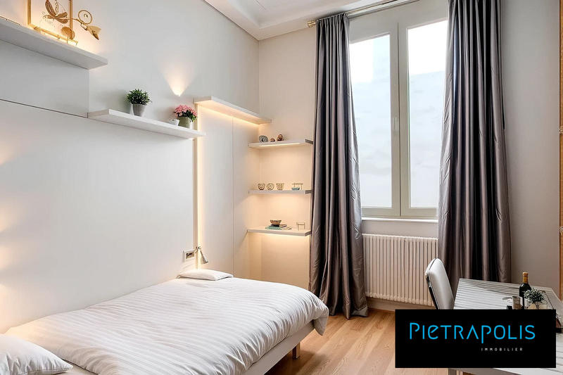 Appartement - 156 m² - 5 pièces