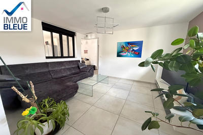 Maison - 97 m² - 4 pièces