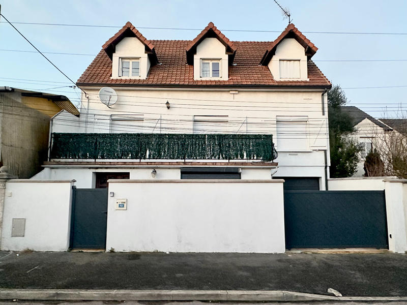 Maison - 139 m² - 7 pièces