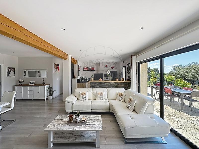 Maison - 128 m² - 5 pièces