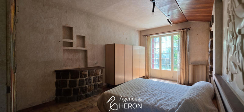 Maison - 201 m² - 7 pièces