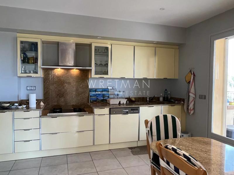 Villa - 200 m² - 5 pièces