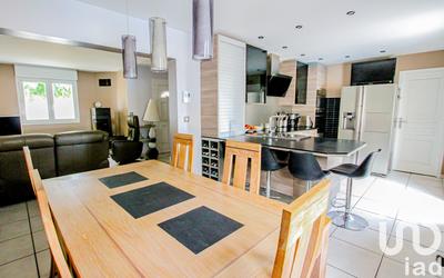 Maison - 140 m² - 6 pièces