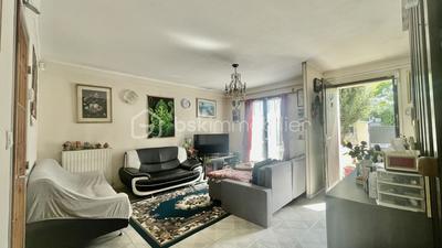 Maison traditionnelle - 97 m² - 5 pièces