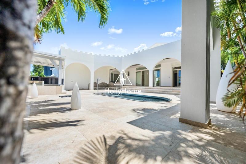 Maison ancienne - 265 m² - 5 pièces