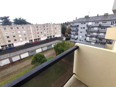 Appartement - 75 m² - 3 pièces