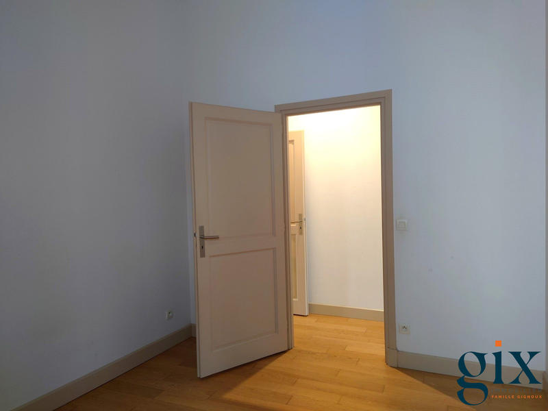 Appartement - 85 m² - 4 pièces