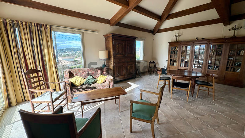 Villa - 175 m² - 6 pièces