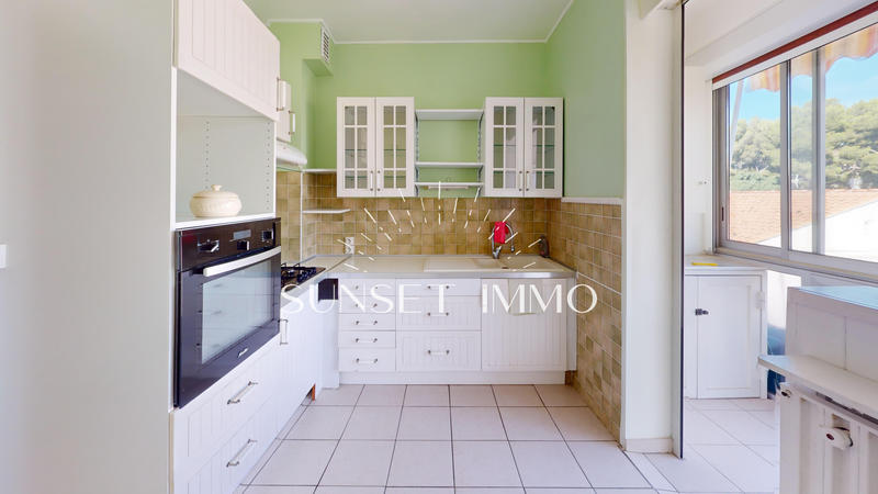 Appartement - 77 m² - 4 pièces