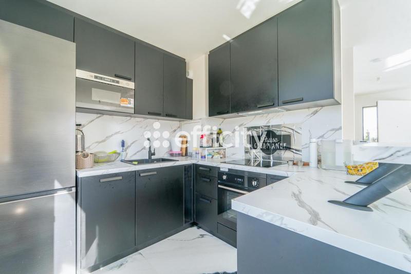 Maison - 85 m² - 4 pièces