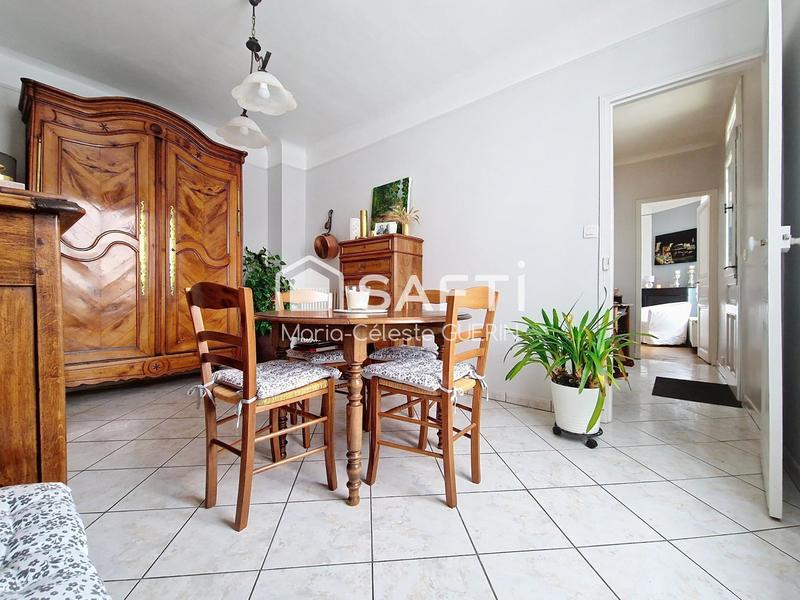 Maison - 104 m² - 6 pièces