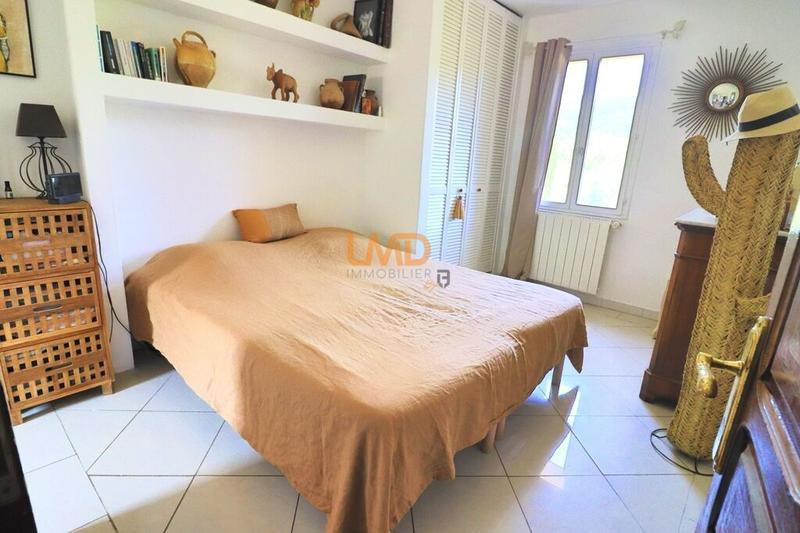 Propriété - 165 m² - 5 pièces