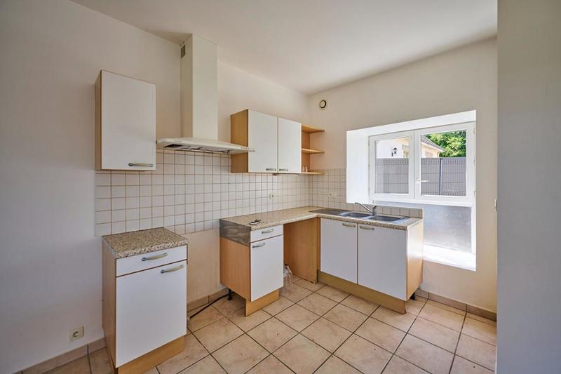 Longère - 2 318 m² - 20 pièces