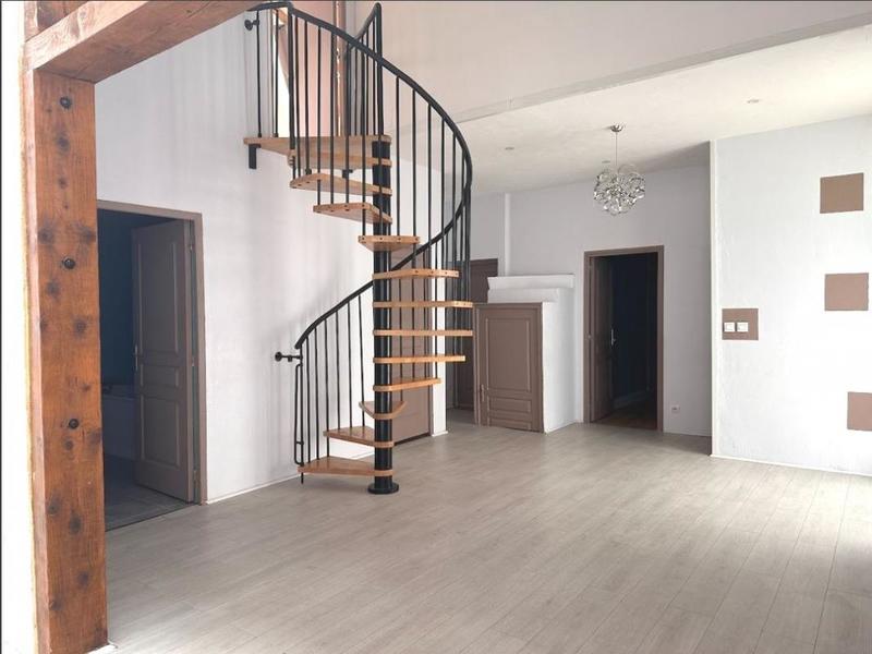 Maison - 255 m² - 5 pièces