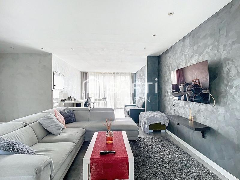 Maison - 219 m² - 8 pièces