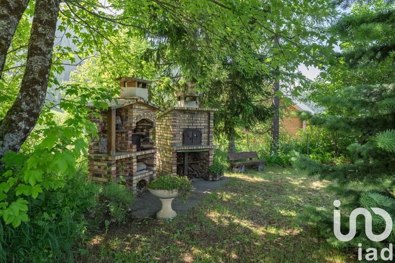 Châlet - 227 m² - 8 pièces