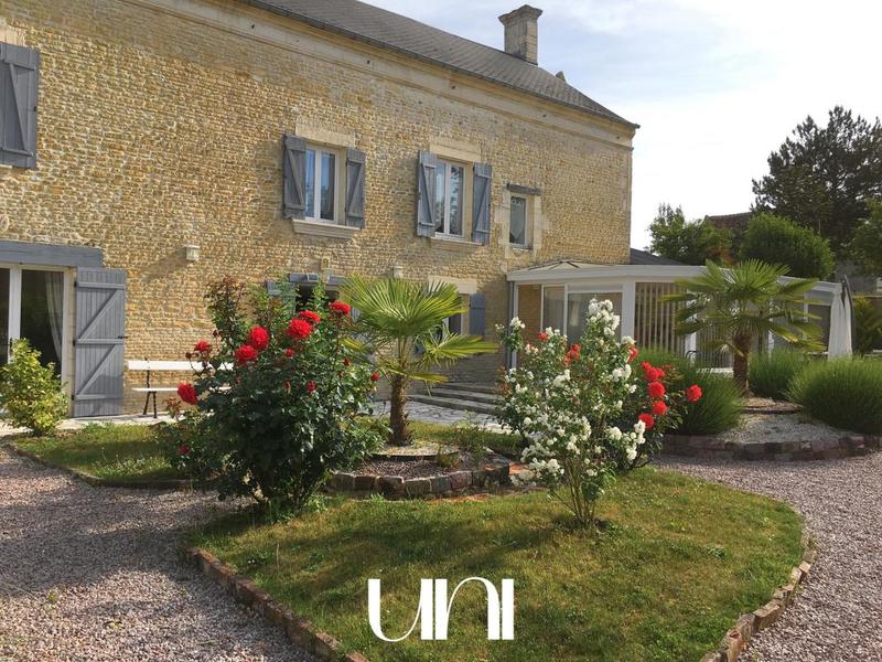 Maison en pierre - 188 m² - 8 pièces