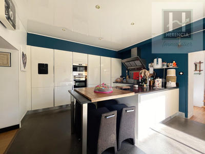 Maison - 170 m² - 7 pièces