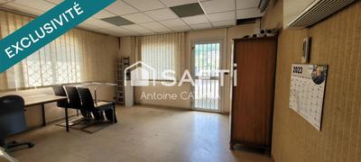 Local commercial - 565 m² - 4 pièces