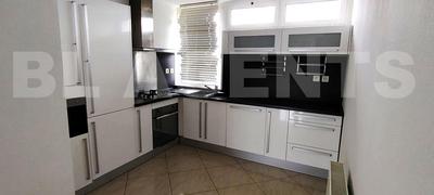 Appartement - 100 m² - 4 pièces