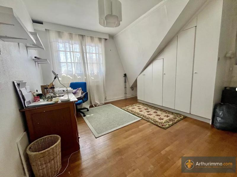 Maison - 177 m² - 8 pièces