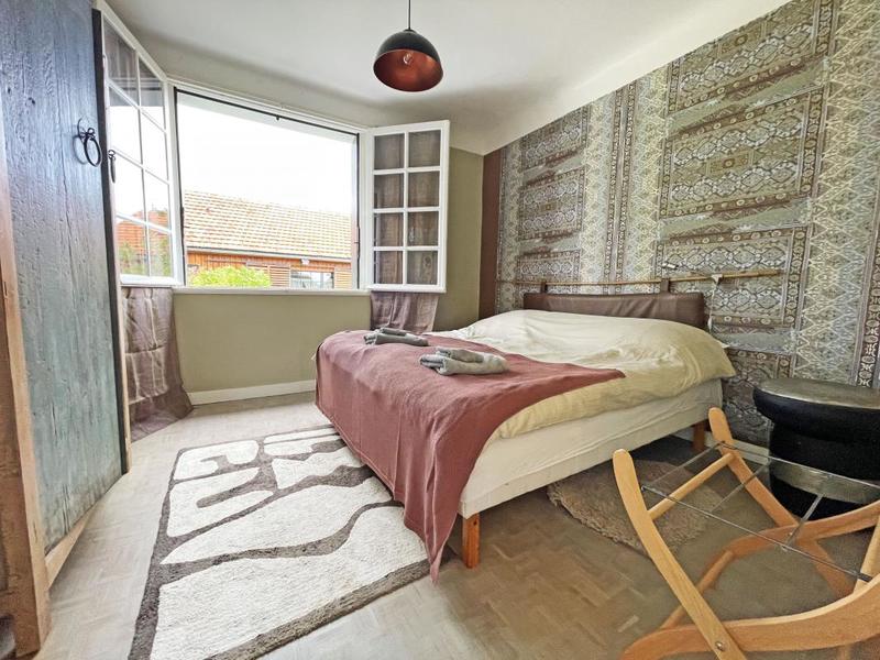 Maison - 281 m² - 7 pièces