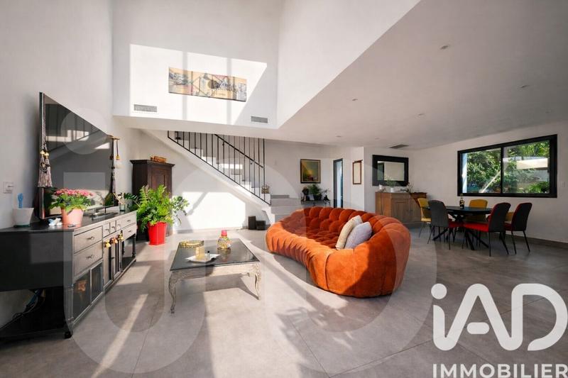 Maison de maîtres - 141 m² - 4 pièces
