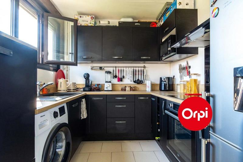 Appartement - 80 m² - 4 pièces