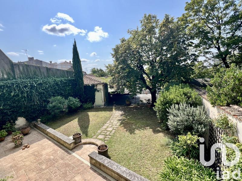 Maison - 444 m² - 15 pièces