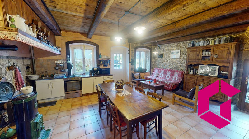 Ferme - 80 m² - 3 pièces