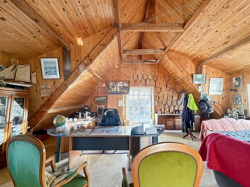 Maison bourgeoise - 211 m² - 4 pièces