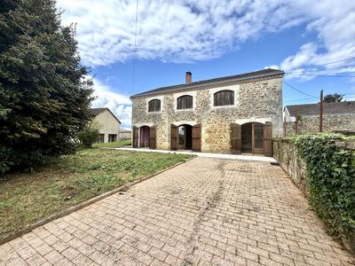 Maison - 355 m² - 10 pièces
