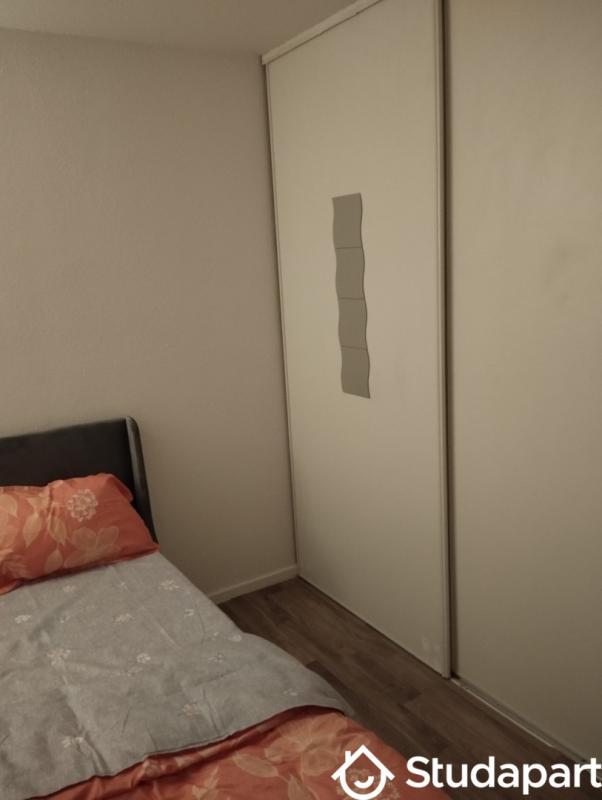 Chambre - 13 m² - 1 pièce