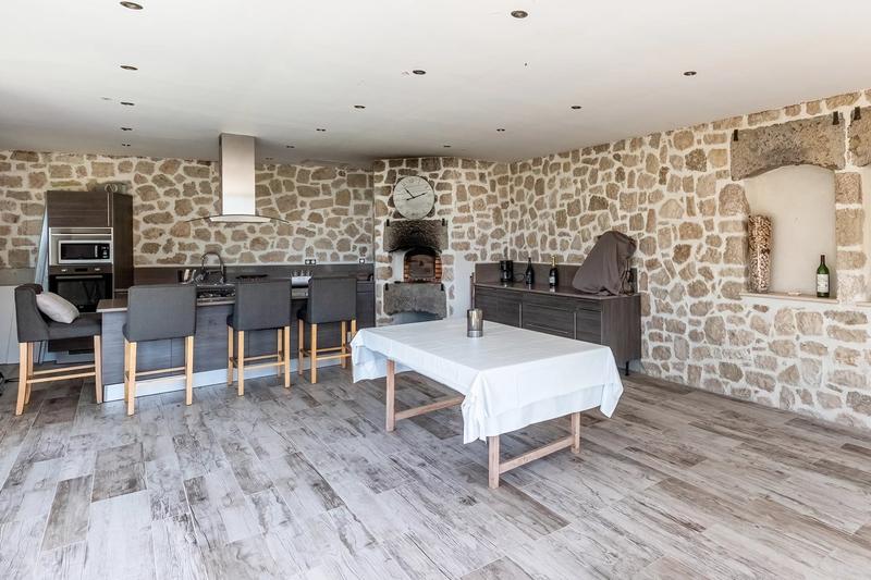 Maison - 188 m² - 7 pièces