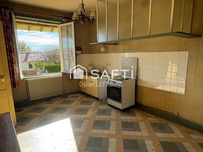 Maison - 95 m² - 5 pièces