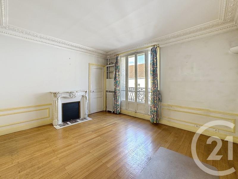 Maison - 194 m² - 11 pièces