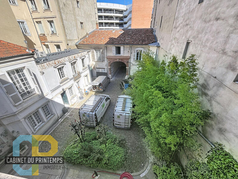 Appartement - 163 m² - 5 pièces