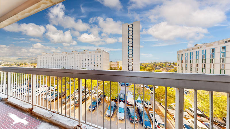 Appartement - 80 m² - 4 pièces