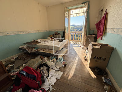 Maison - 176 m² - 8 pièces