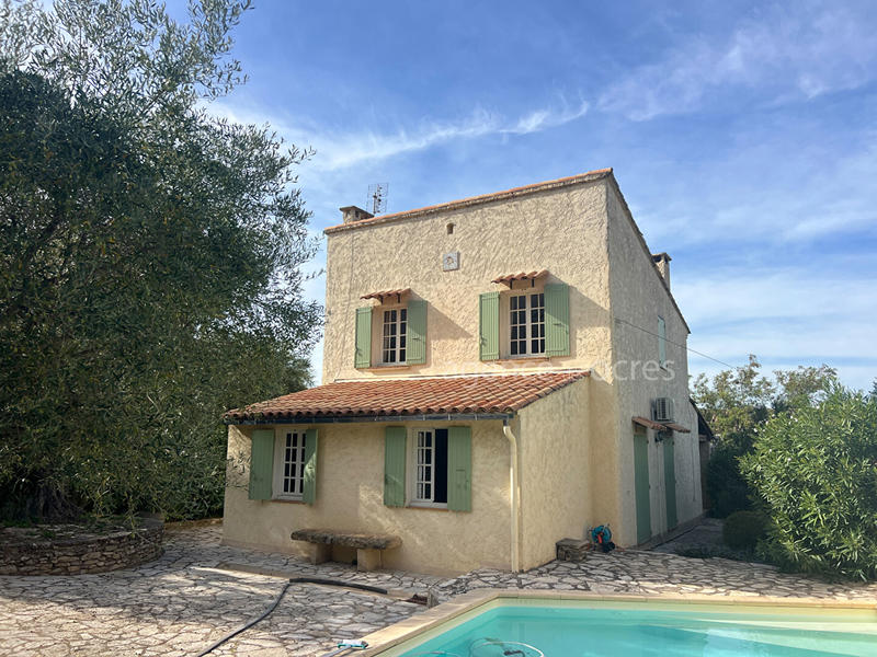 Maison - 136 m² - 4 pièces