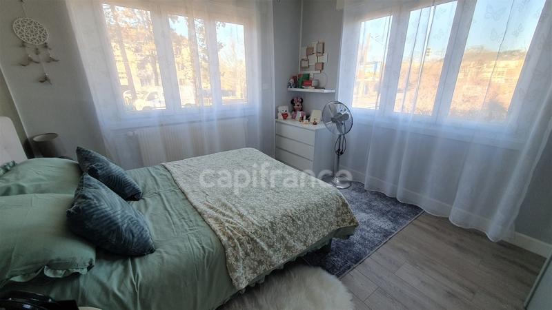 Maison - 151 m² - 6 pièces