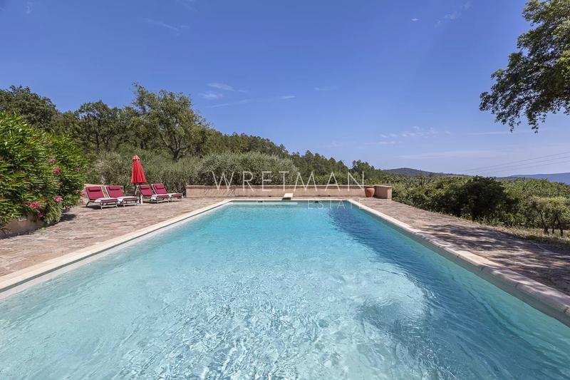 Villa - 210 m² - 6 pièces