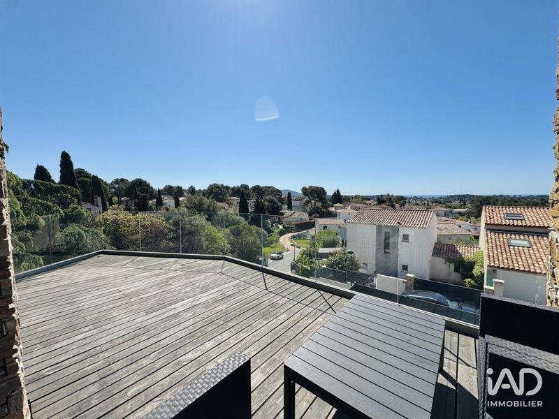 Maison - 150 m² - 4 pièces