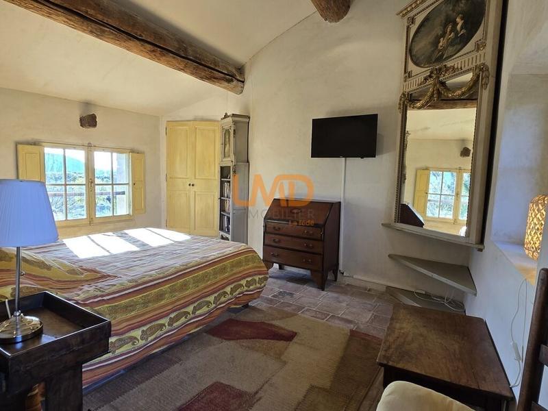 Mas - 190 m² - 8 pièces