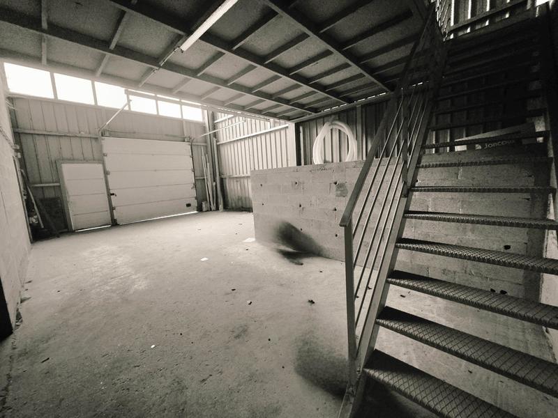 Local commercial - 91 m² - 3 pièces