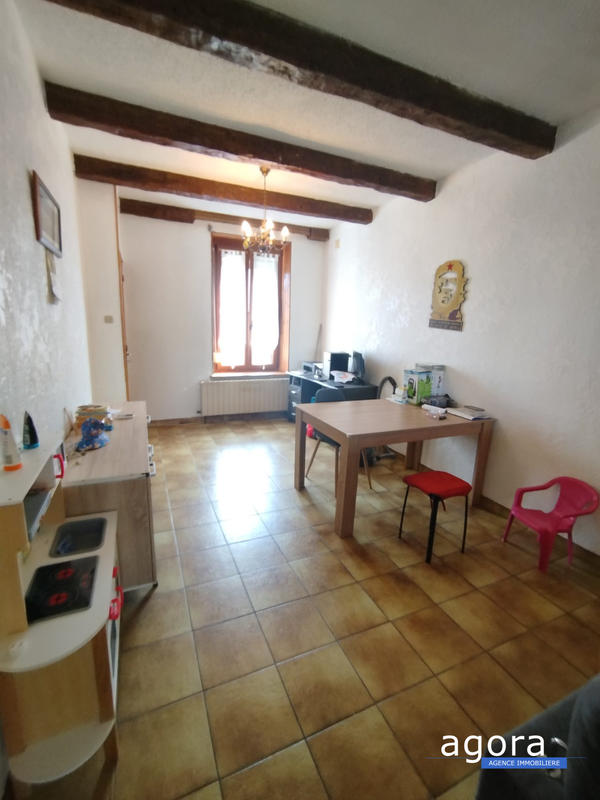 Maison - 90 m² - 5 pièces