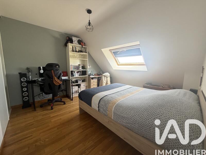 Maison - 143 m² - 6 pièces