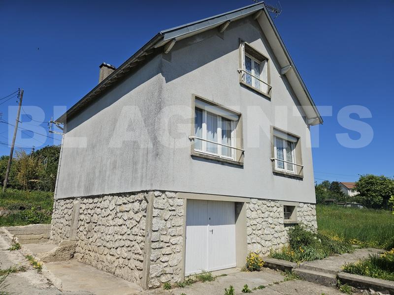 Maison traditionnelle - 75 m² - 4 pièces